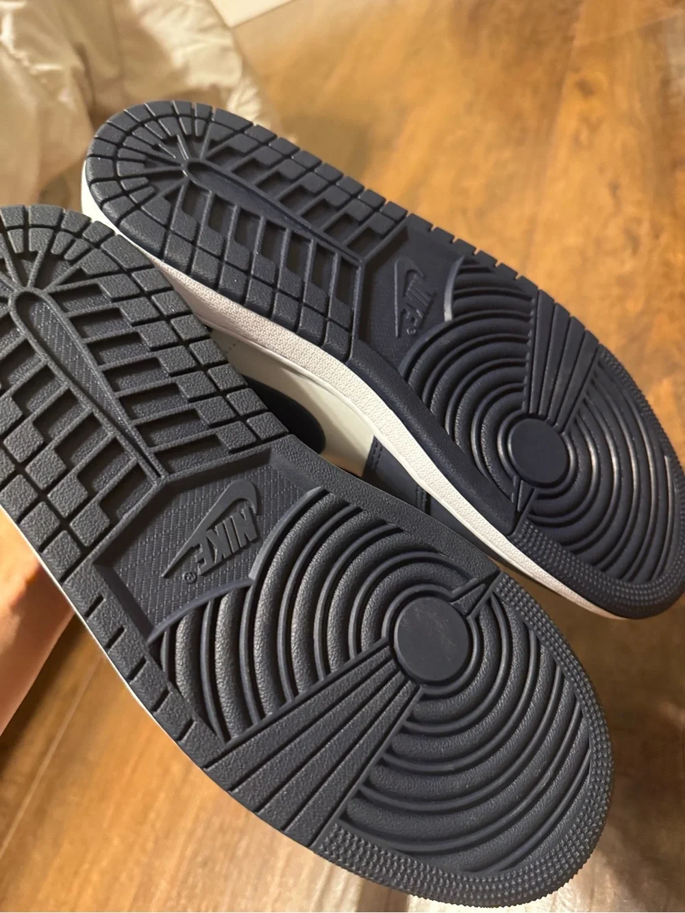 Air Jordan 1 Low Obsidian/Obsidian-grey Fog men’s size 9 brand new